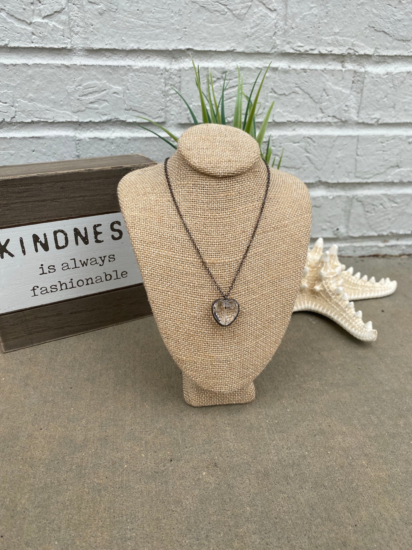 “Crystal Love” Necklace