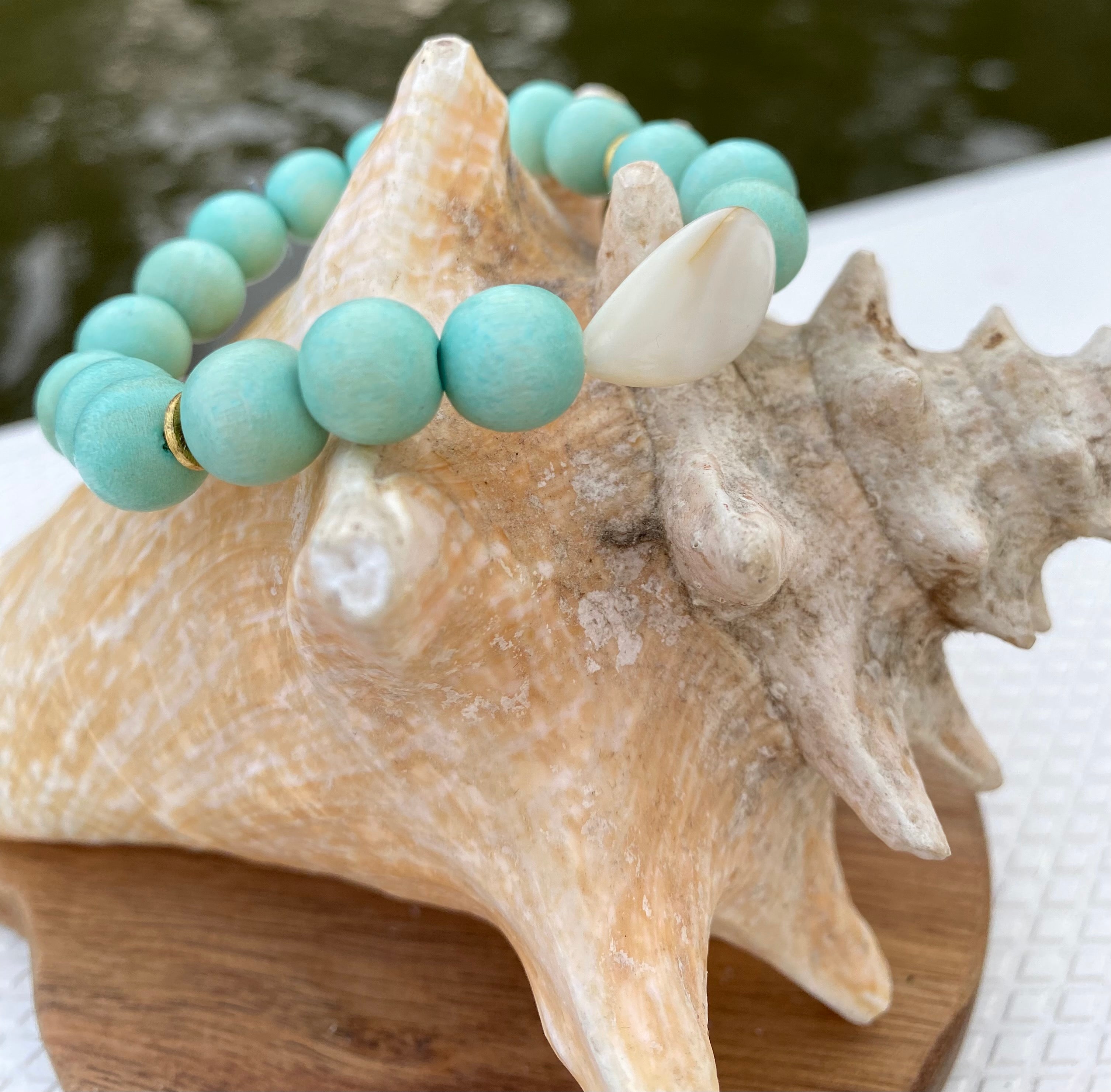 “Aspen” Pearl & Wood Bead Bracelet