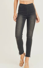 Load image into Gallery viewer, “Make Mine Skinny” Jeggings
