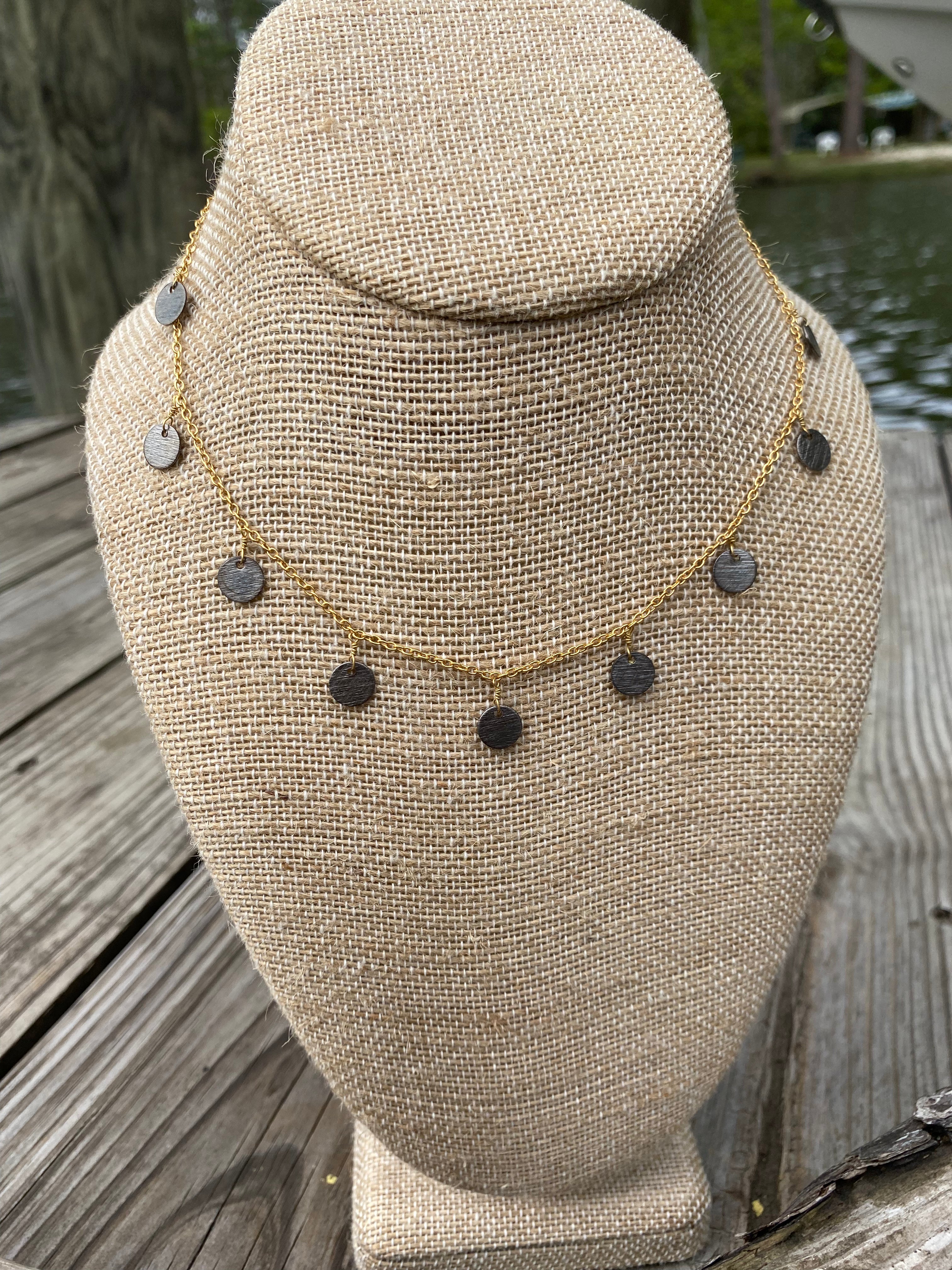 “Little Disc Choker Necklace